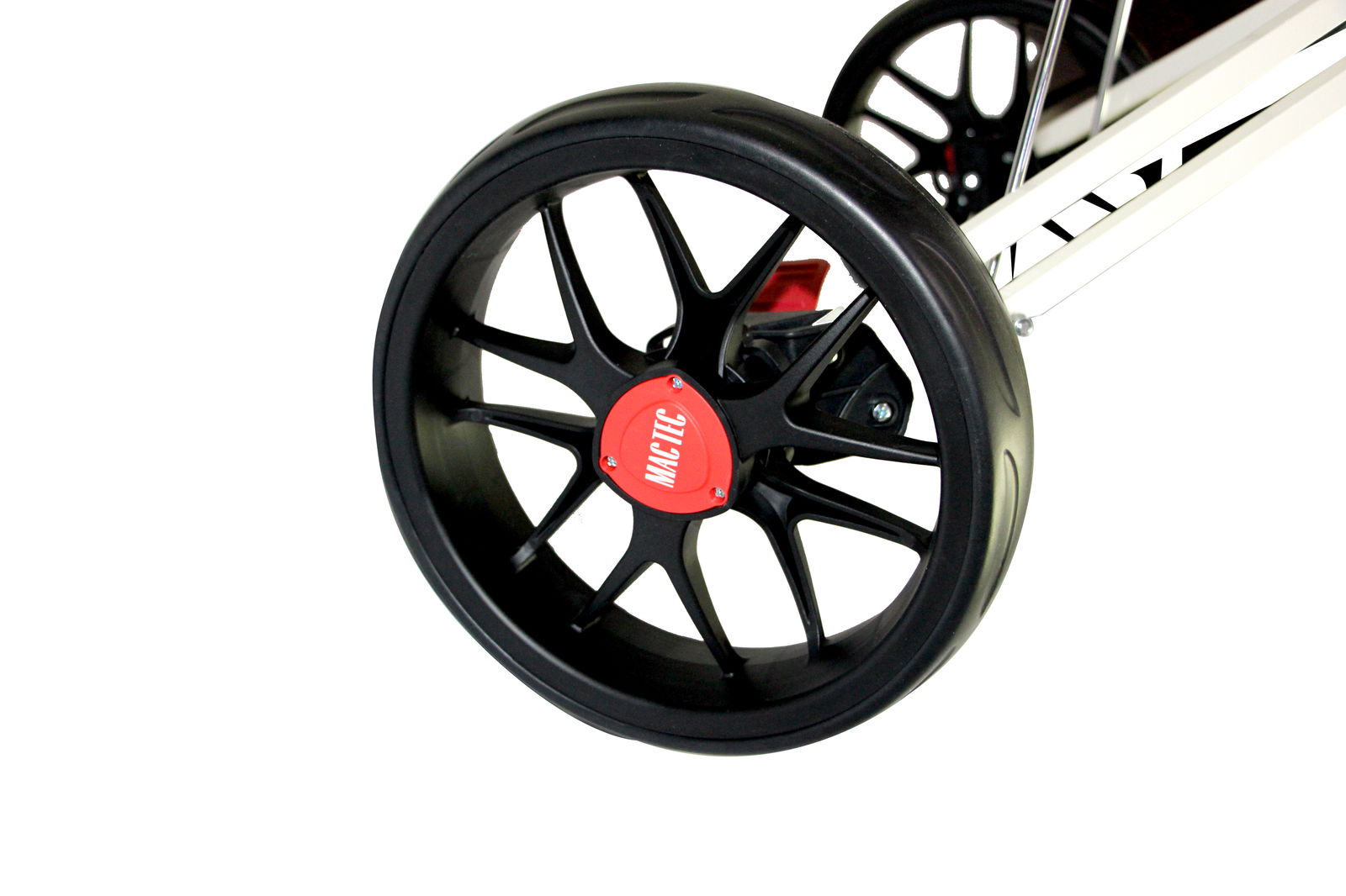 MacGregor Golf rolls out MAC TEC 3 Wheel Push Trolley